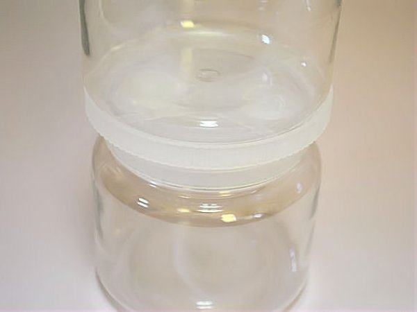 硬質クリアボトル　５００ｍｌ×７５本セット ネジ式硬質クリアボトル 500ml （積み重ね可能）の販売